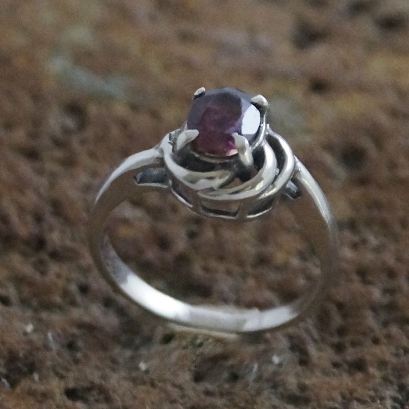 925 Sterling Silver Garnet Ring>Sweet Jewellery - Unique Handmade Jewellery